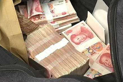 如何对欠款者提起诉讼？
